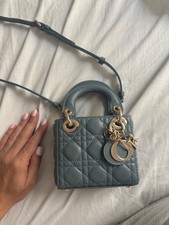 Mini sac à main en cuir Bleu matelassé, style couture, excellent état