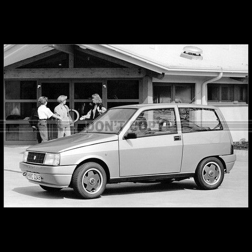 Photo 032979 lancia y10 - a.032979,