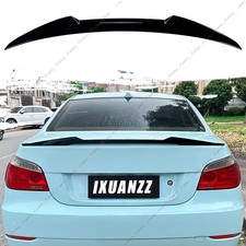 Becquet de coffre arrière