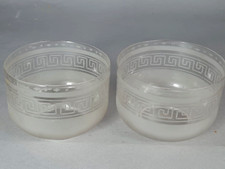 Paire d'anciens bols ou