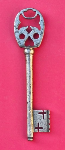 Grande clef ancienne - ancienne, de