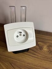 Prise 2p+t  ALCYON  SCHNEIDER