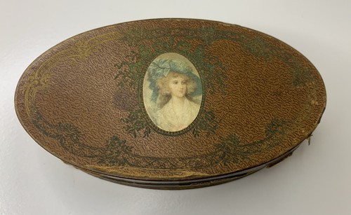 Ancienne petite boîte - ancienne,
