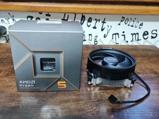 Ventirad AMD d’origine (OEM) – AM4 / AM5 – Neuf en boîte, pâte thermique...