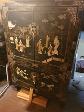 Magnifique armoire asiatique nacrée