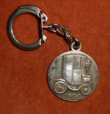 Porte-clés RENAULT GIGNAC R. DEPORTE Type Tacot 1899 idem TESLA