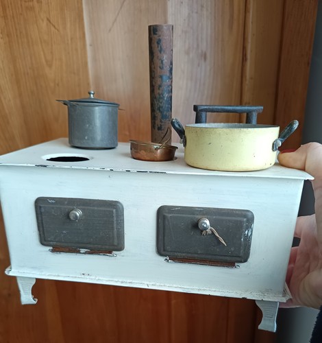 Petit fourneau ancien tôle - fourneau,