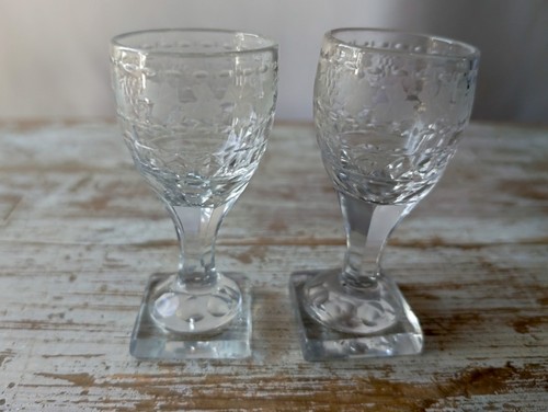 Lot petits verres anciens - lot,