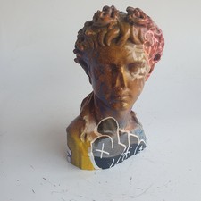 Auguste Buste grec customisé