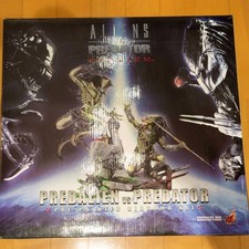 Hot Toys Predalien vs Predator AVP2 Scale 1/6 Alien Diorama complet avec boite