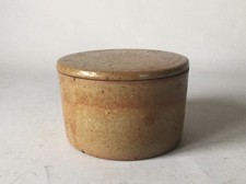 POT A BEURRE EN CERAMIQUE