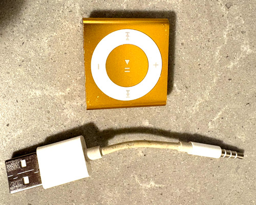 Apple ipod shuffle 4th - apple,
