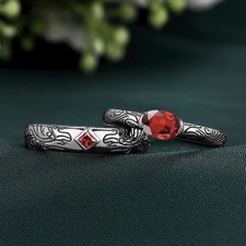 2pcs 14K or Blanc Sur Grenat Gothique Gravé Fleur Couple Mariage Anneaux Set