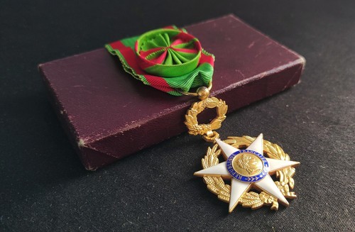 Superbe médaille officier - superbe,