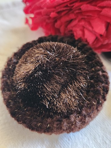 Haute couture énorme - , bouton