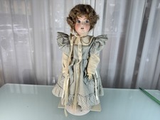 Poupée d'artiste poupée de