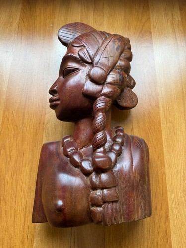 Sculpture buste femme