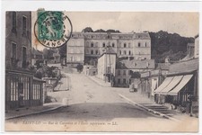 CPA 50 NORMANDIE SAINT-LO La Rue de Carentan et l'Ecole Supérieure 1911 Animée