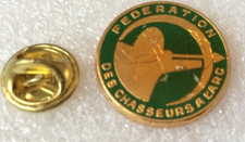 pin's vintage club de chasse