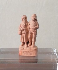 Couple en terre cuite naturelle d'EUGENE BLOT à BOULOGNE SUR MER