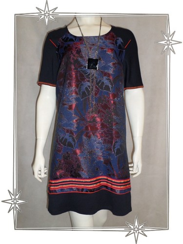 Robe fantaisie - -,