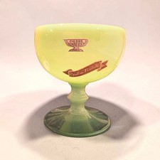 Coupe verre en opaline