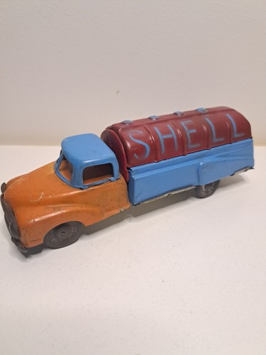 Ancien camion citerne - , shell