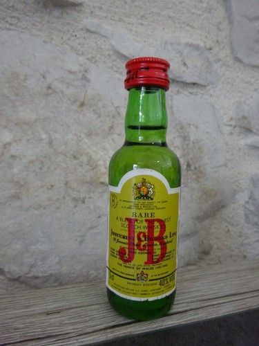 Mignonnette bouteille b - bouteille, j&b