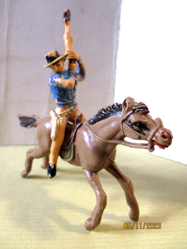 Figurine jecsan cow - jecsan, boy