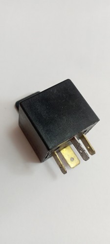 Relais relay 12v - 12v, 12