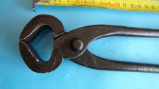 TENAILLE ANCIENNE en FER FORGE