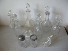 Lot anciens flacons carafe