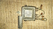 porte coran en metal ciselé