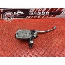 Maitre cylindre de frein avant