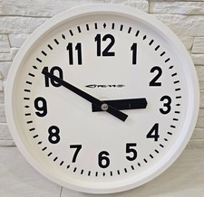 Horloge murale soviétique