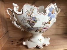 Jardinière en faïence de Nimy Mouzin-Lecat.