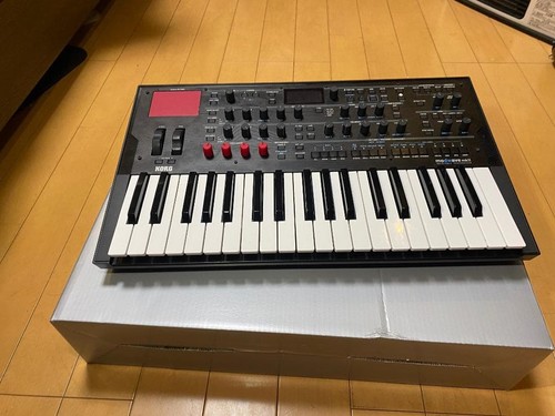 Clavier synthétiseur - de,