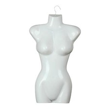 Mannequin féminin suspendu