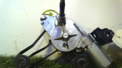 Moteur essuie glace arriere