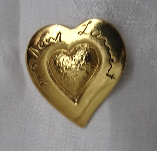 Coeur métal doré signé - doré,