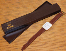 vintage MONTRE pièces FRANCE MADE à quartz AIRIN PARIS plaquée OR avec POINCON