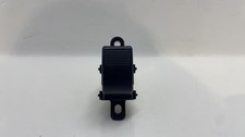 Interrupteur de leve vitre arriere droit MAZDA PREMACY GE4T66370A