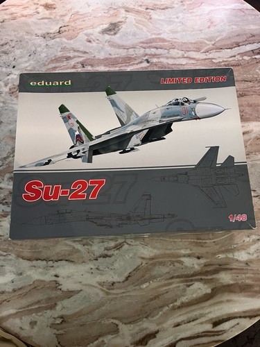 Eduard flanker 1 - su-27,