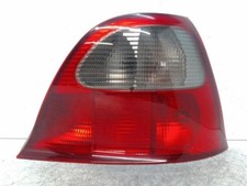 Feu arriere principal droit