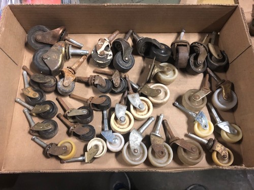 Lot vintage furniture - of,