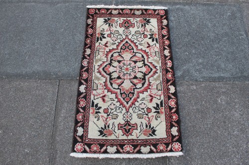 Tapis traditionnel oriental - tapis,