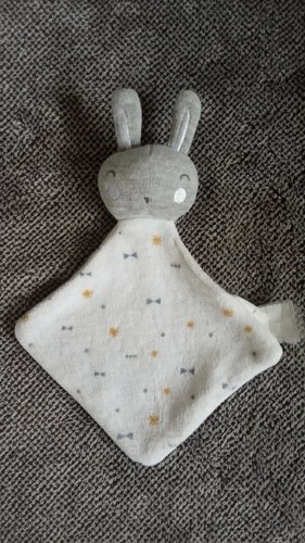 Petit doudou lapin tape - doudou,