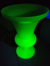 Vase Opaline / OURALINE-