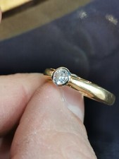 Bague Or Jaune 18k (4.37gr) Et Diamant Véritable (4mm) Intérieur Bague 16.5mm