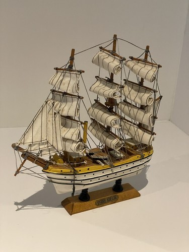 Maquette bateau voile - a,